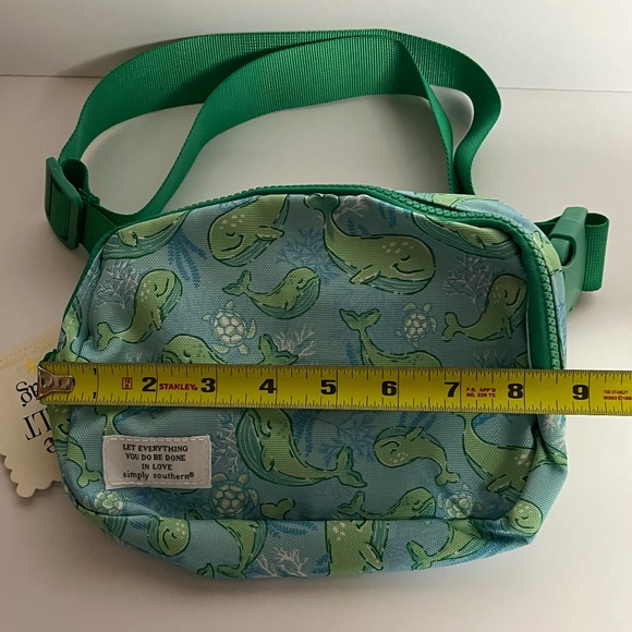 Simply Southern Collection Whale Belt Bag Fanny Pack The Belt Bag Sea Turtle New - Picture 6 of 7